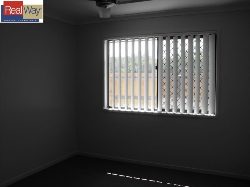 30 Stirling Esplanade, Griffin QLD 4503