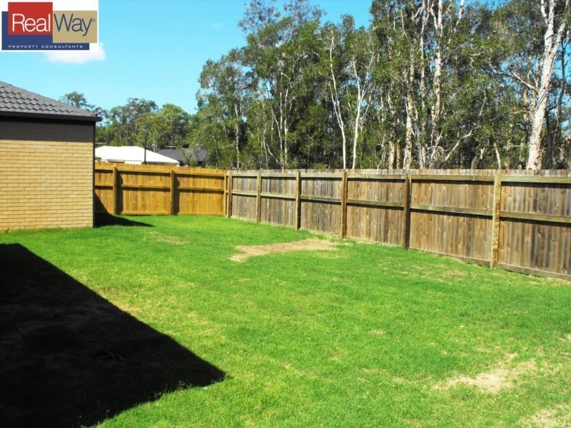 30 Stirling Esplanade, Griffin QLD 4503