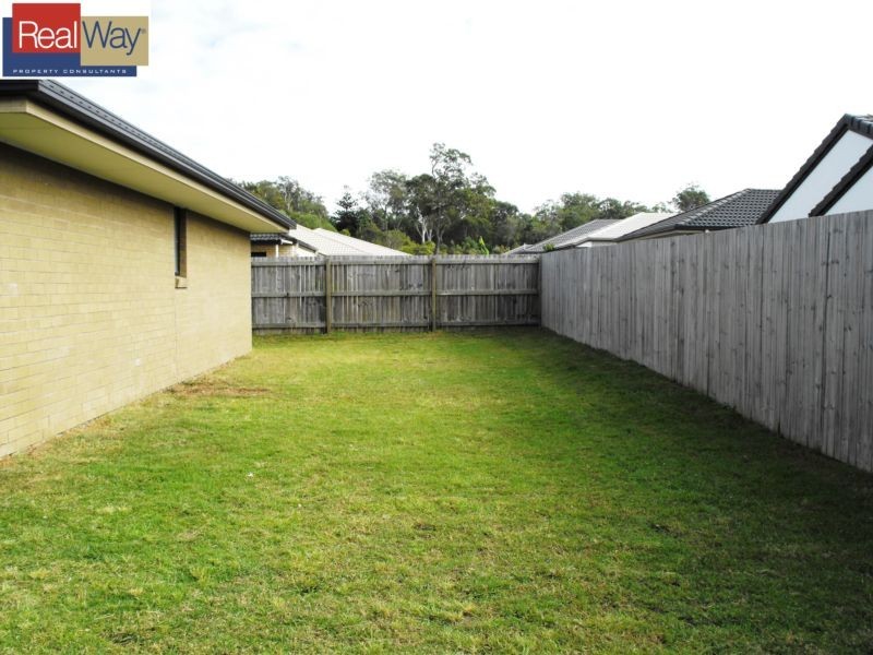 8 Grassdale Crescent, Morayfield QLD 4506