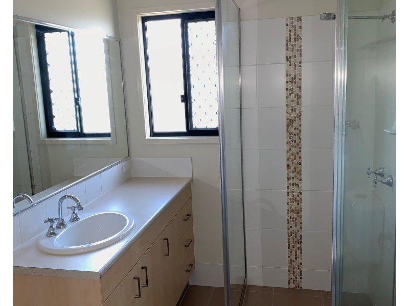 15B Gabrielle Court, Kallangur QLD 4503