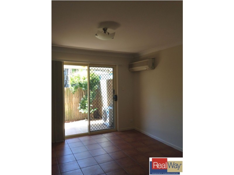 2/67 Lower King Street, Caboolture QLD 4510