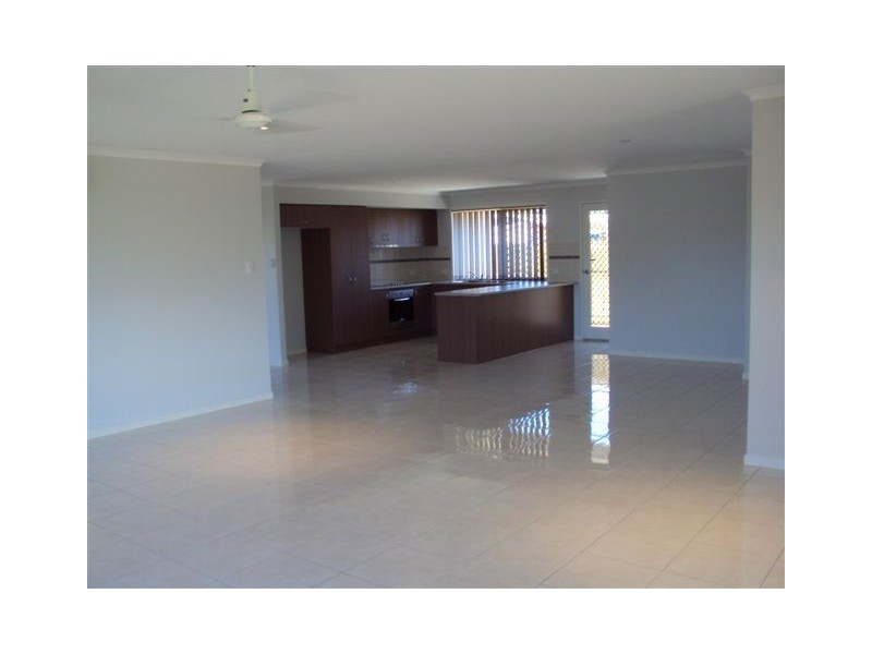 8 Stream Place, Bellmere QLD 4510