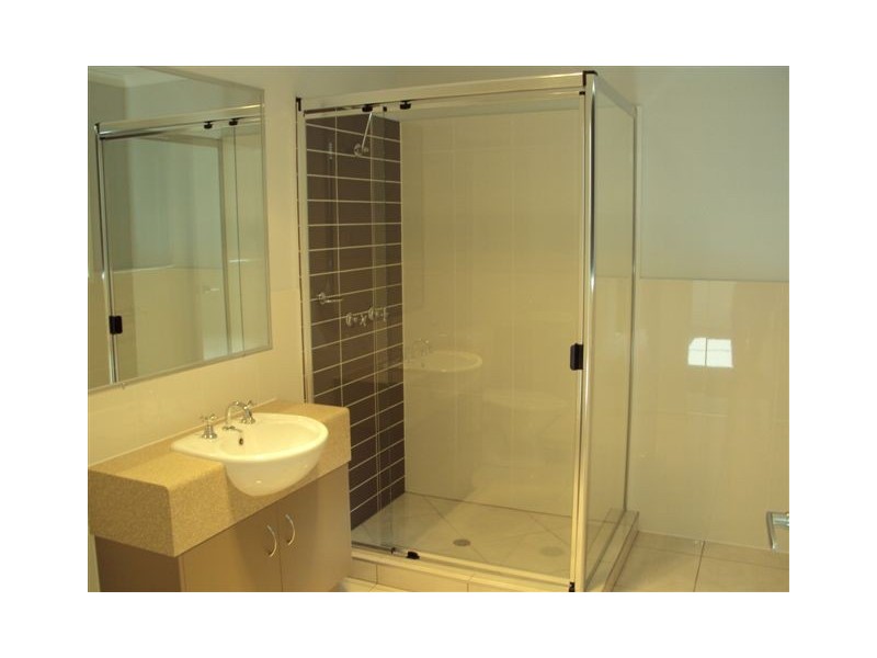 8 Stream Place, Bellmere QLD 4510