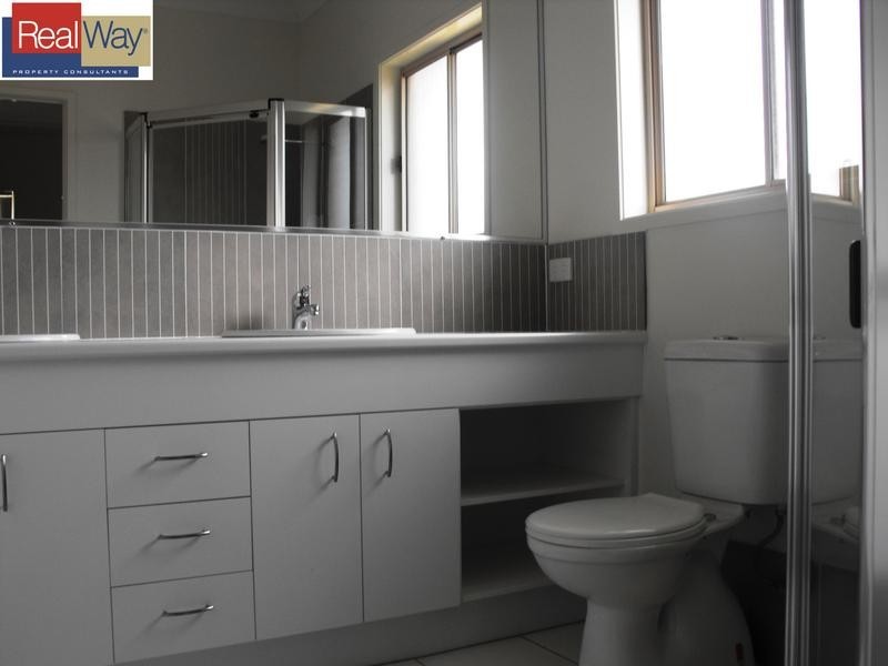 16 Ningaui Crescent, North Lakes QLD 4509