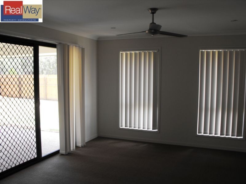 26 Stirling Esplanade, Griffin QLD 4503