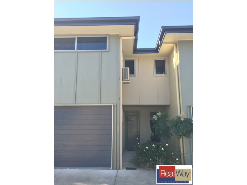 2/25 Station Street, Caboolture QLD 4510