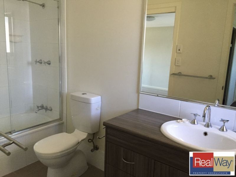 2/25 Station Street, Caboolture QLD 4510