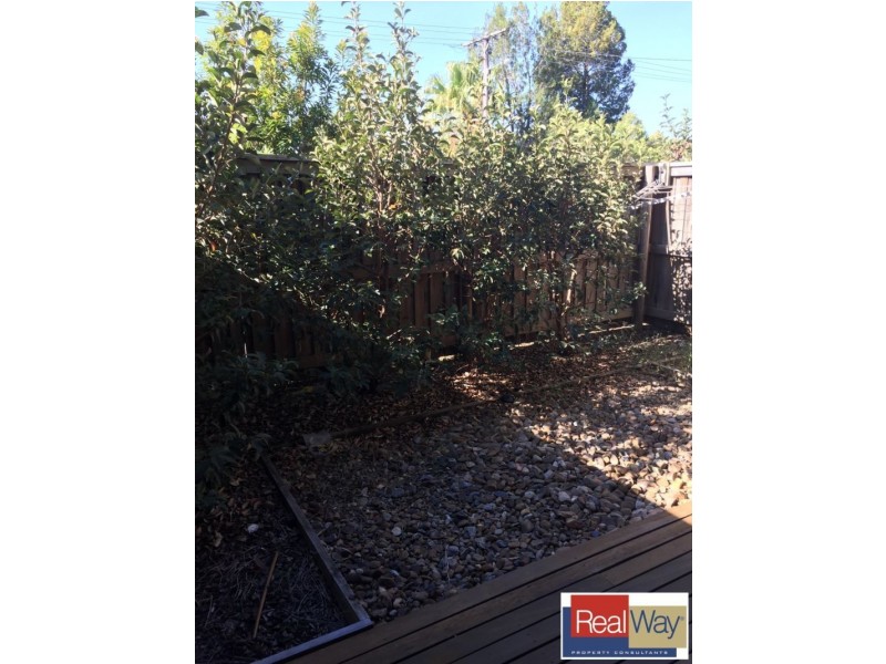 2/25 Station Street, Caboolture QLD 4510