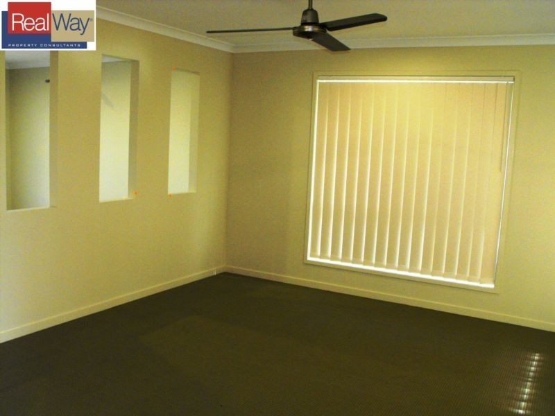 7 Stirling Esplanade, Griffin QLD 4503