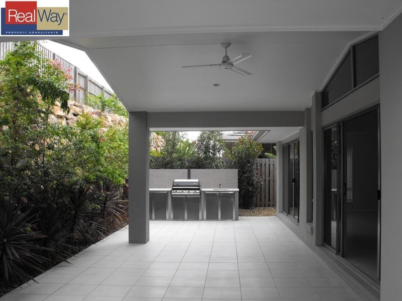 17 Holly Crescent, Griffin QLD 4503