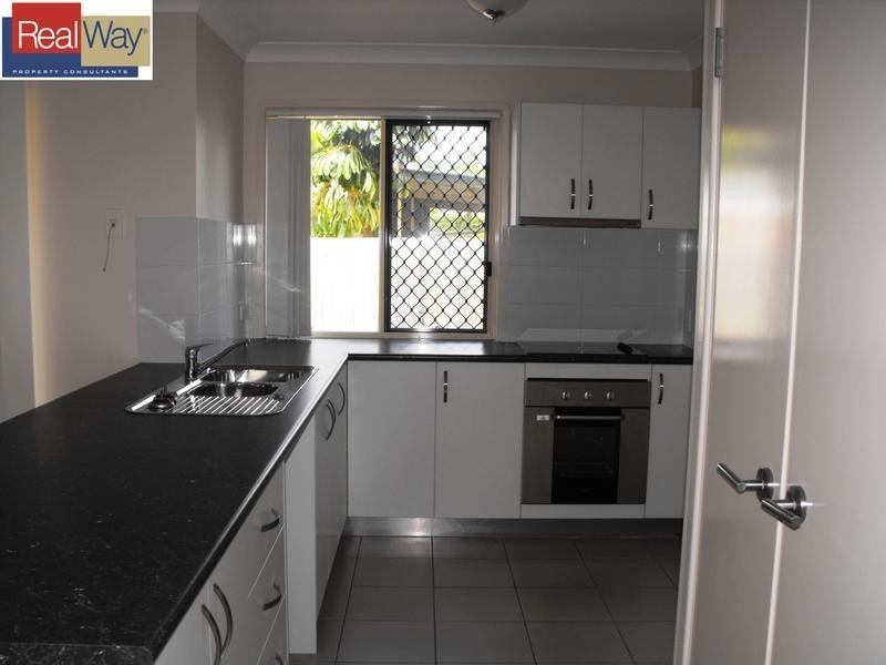2/65 Lower King Street, Caboolture QLD 4510
