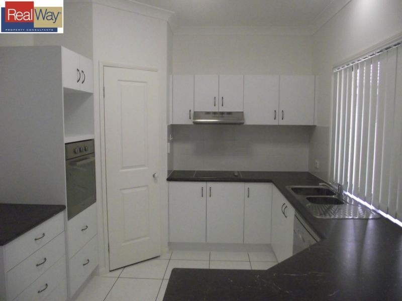 7 Joan Court, Rothwell QLD 4022