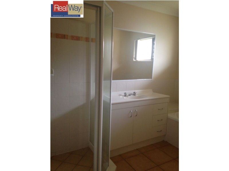 15 Leichhardt Avenue, Rothwell QLD 4022