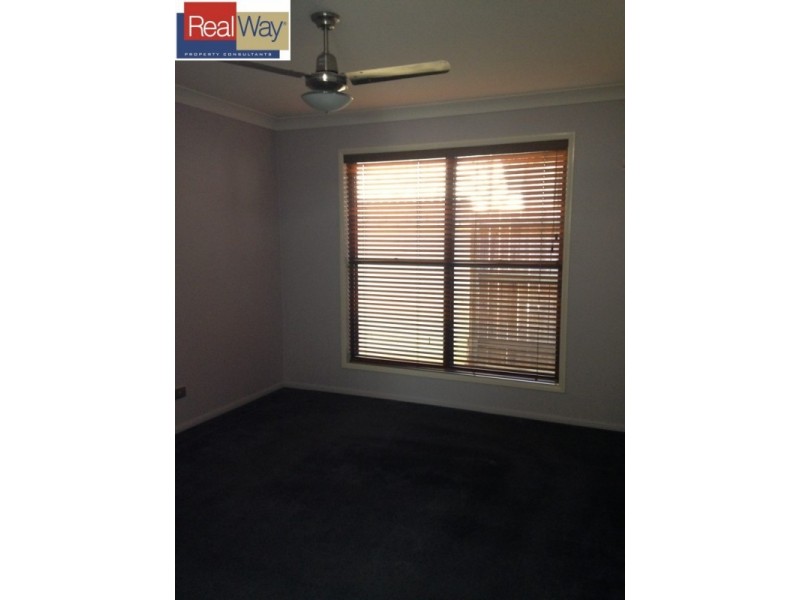 8 Auburn Lane, North Lakes QLD 4509