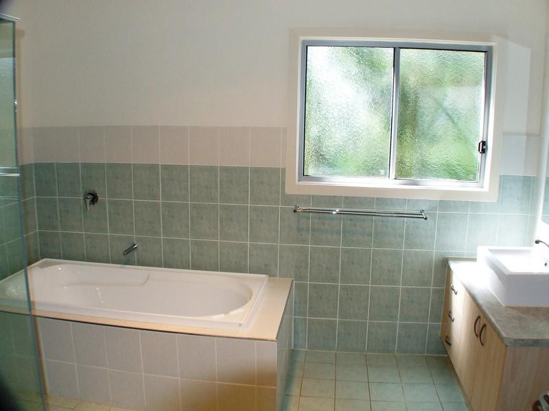 198 Hyde Road, Yeronga QLD 4104