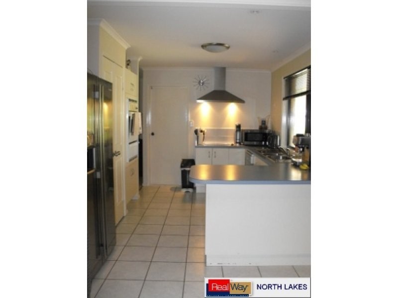 10 Trafalgar Drive, Kippa-ring QLD 4021