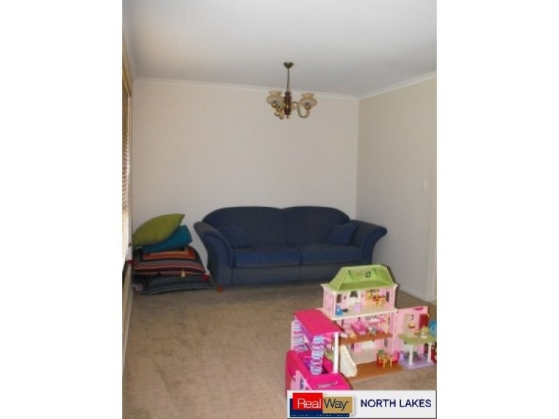 10 Trafalgar Drive, Kippa-ring QLD 4021