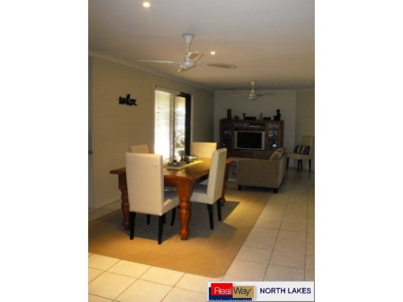 10 Trafalgar Drive, Kippa-ring QLD 4021