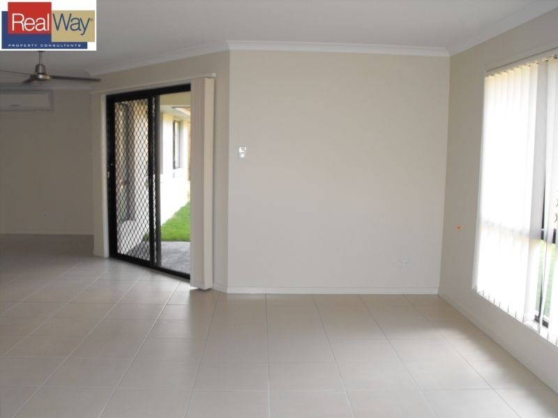 54 Rolland Parade, Warner QLD 4500