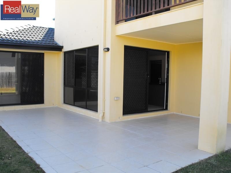 15 Jacana Parade, North Lakes QLD 4509