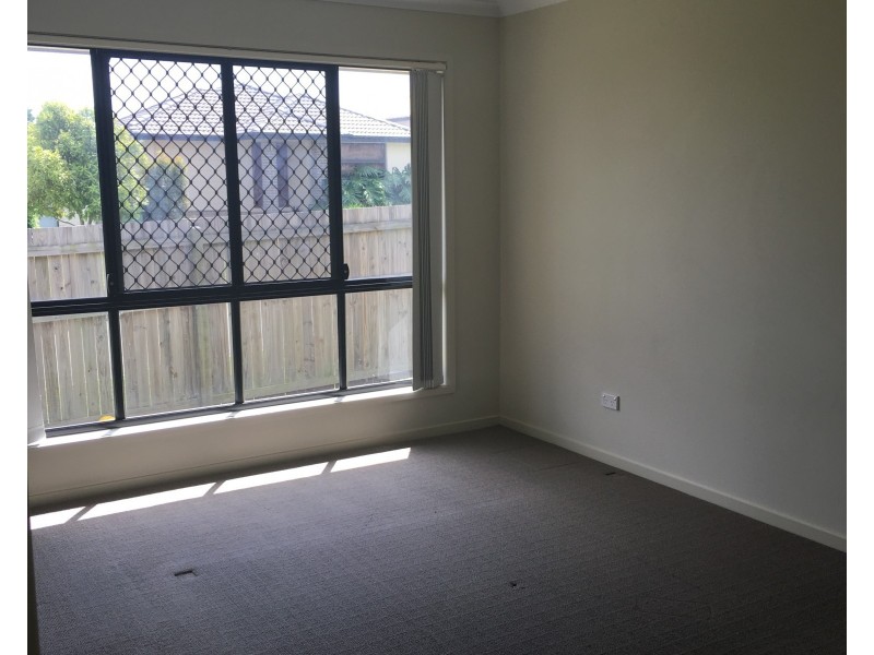 2 Bergamot Circuit, Griffin QLD 4503