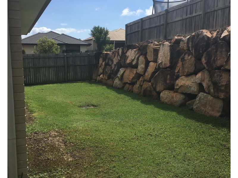 2 Bergamot Circuit, Griffin QLD 4503