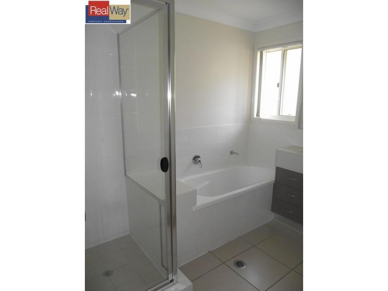 5 Lennon Boulevard, Narangba QLD 4504
