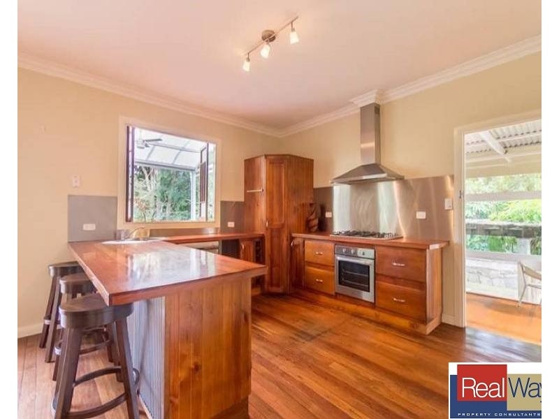 38 Bell Road, Glass House Mountains QLD 4518