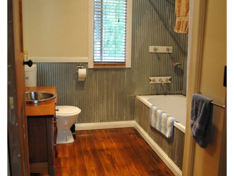 38 Bell Road, Glass House Mountains QLD 4518