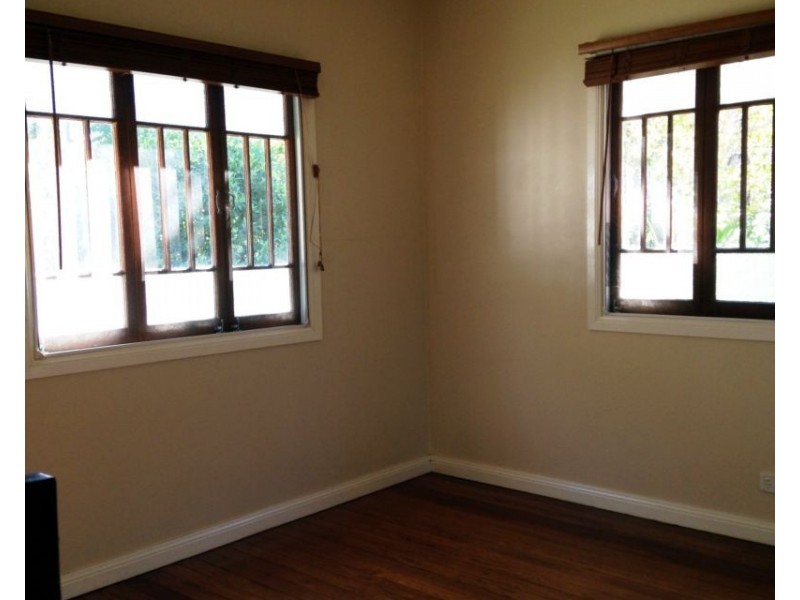 38 Bell Road, Glass House Mountains QLD 4518