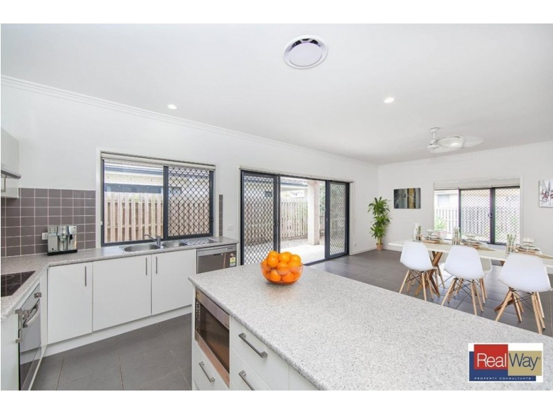 17 Freeman Street, North Lakes QLD 4509