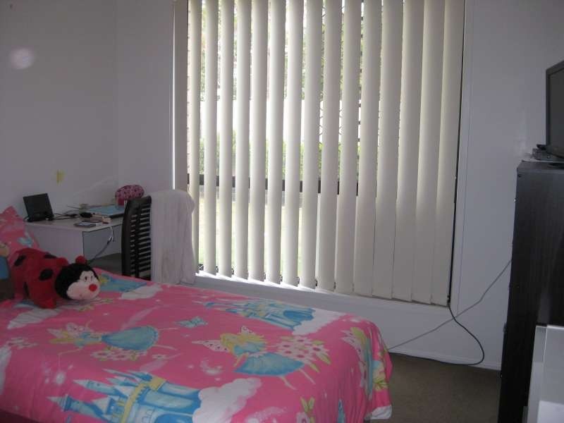 16 Diamond Avenue, Kallangur QLD 4503