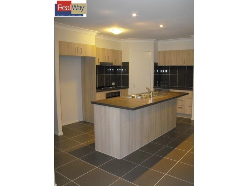 25 Cowen Crescent, North Lakes QLD 4509