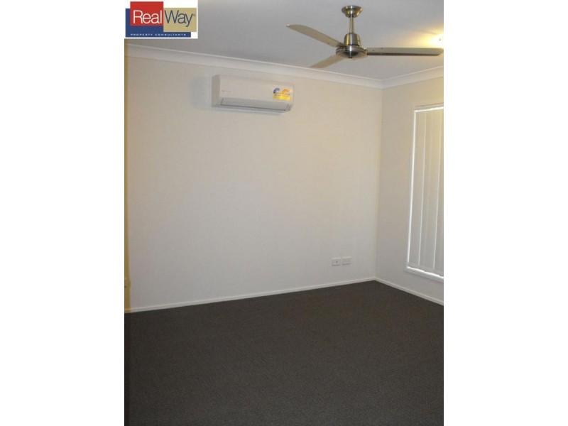 25 Cowen Crescent, North Lakes QLD 4509