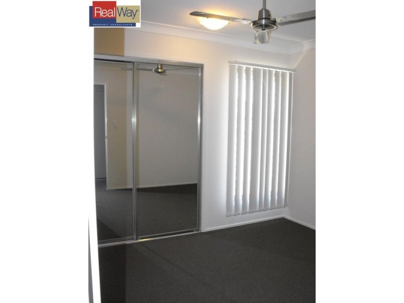 25 Cowen Crescent, North Lakes QLD 4509