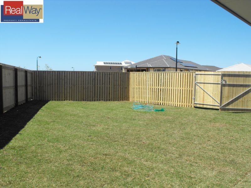 25 Cowen Crescent, North Lakes QLD 4509