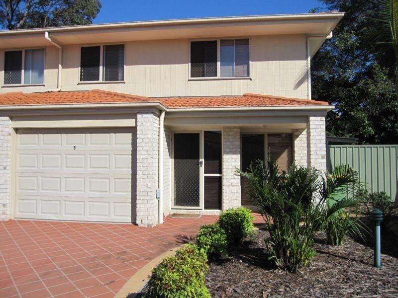 9/11 Ahern Street, Kallangur QLD 4503