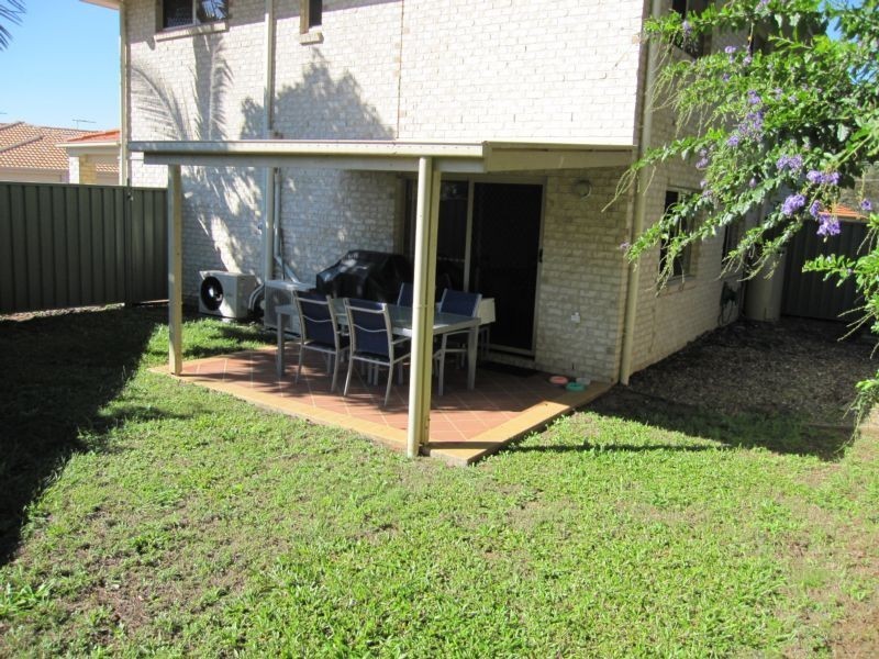 9/11 Ahern Street, Kallangur QLD 4503