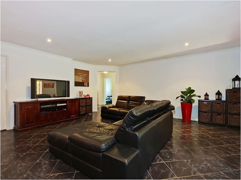 2 Willandra Parade, North Lakes QLD 4509