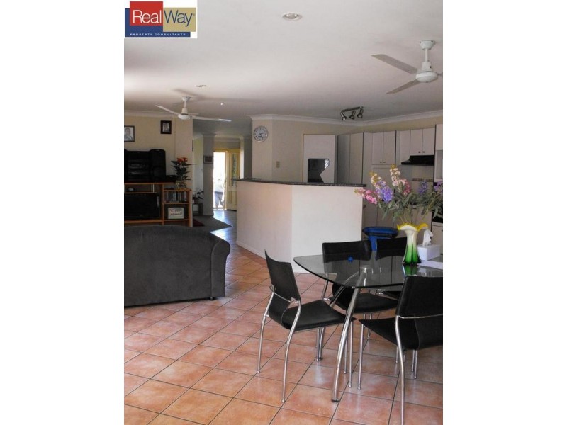 9 Campion Drive, North Lakes QLD 4509