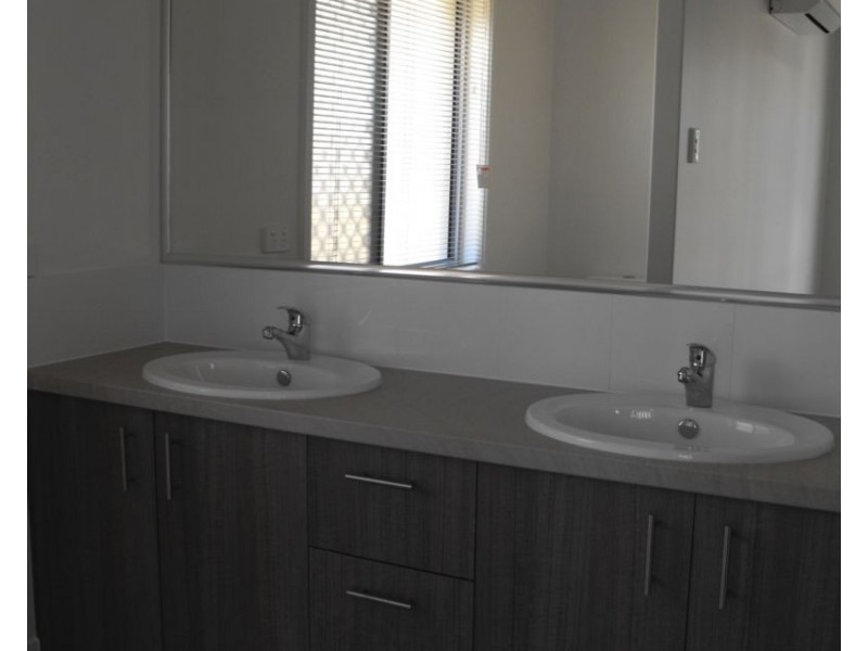 28 Stodart Terrace, Mango Hill QLD 4509