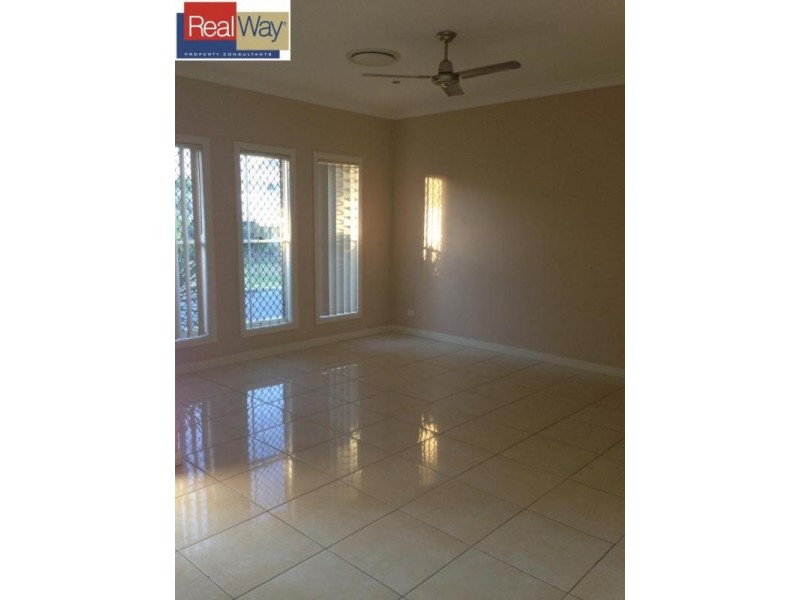 25 Kowari Crescent, North Lakes QLD 4509