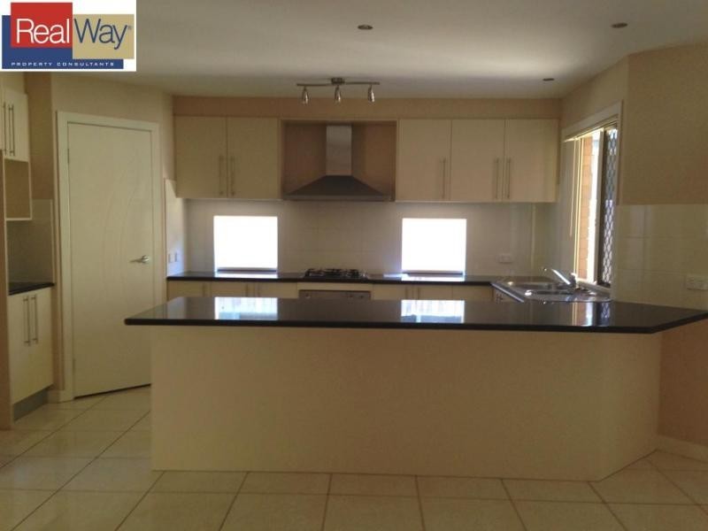 25 Kowari Crescent, North Lakes QLD 4509