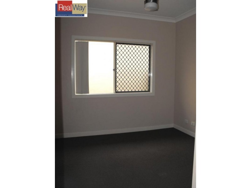 25 Kowari Crescent, North Lakes QLD 4509