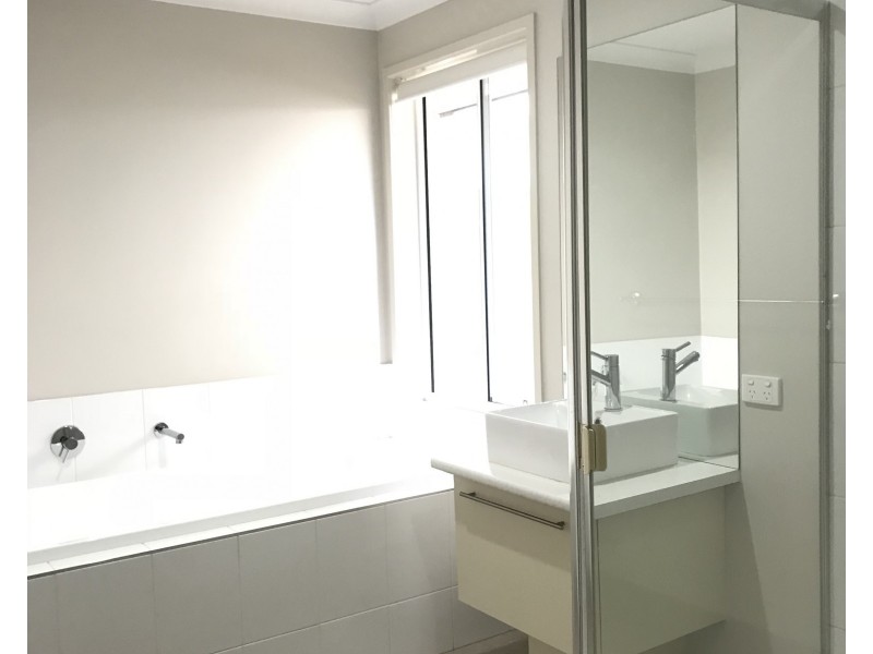 16 Pademelon Circuit, North Lakes QLD 4509