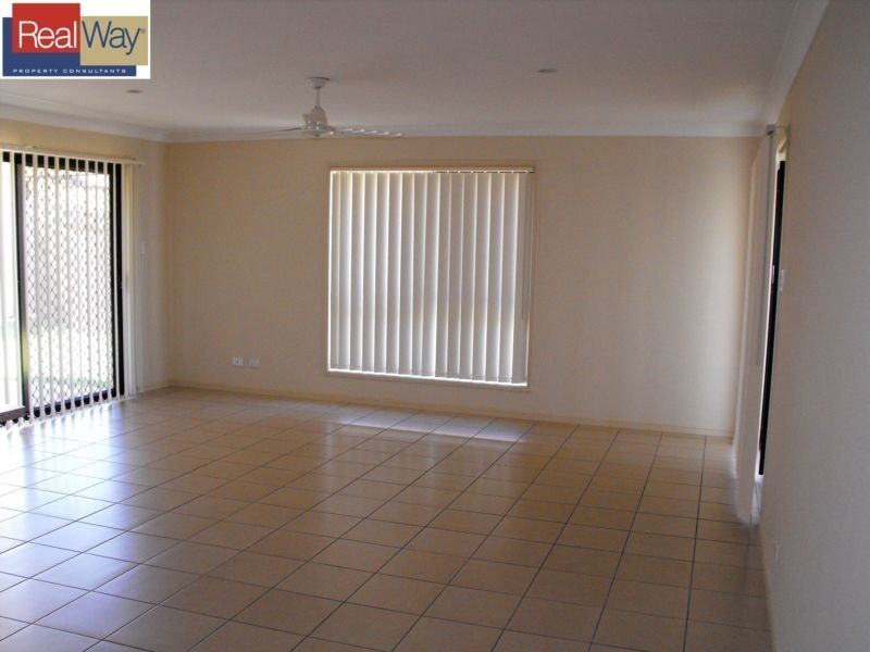 31 Amity Drive, Rothwell QLD 4022