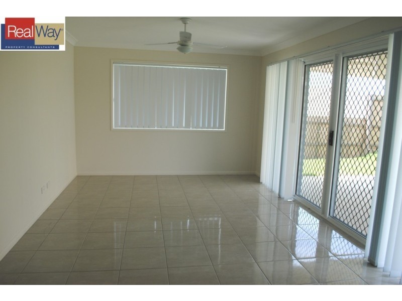 19 Williams Crescent, North Lakes QLD 4509