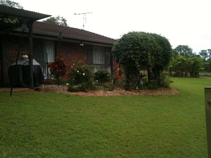 46 Bell Road, Glass House Mountains QLD 4518