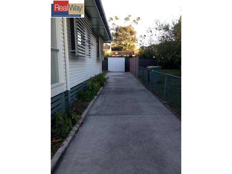 30 Armstrong Street, Clontarf QLD 4019