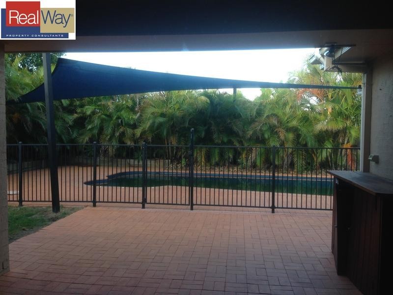 4 Albatross Close, North Lakes QLD 4509